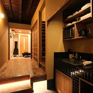 tsumugi-horikawakichimonji.hotels-in-kyoto.org/